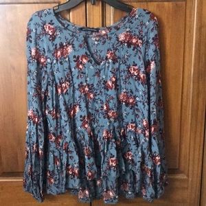 American Eagle Floral Top